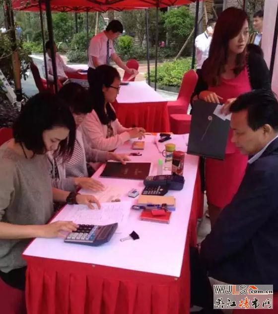 金科廊橋水岸二期別墅盛大交付