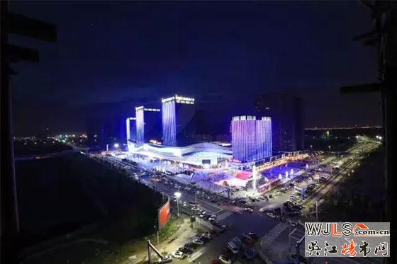 吾悅廣場開業(yè),現(xiàn)場竟然來了仨“攪局”的!