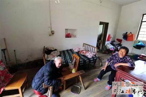 吳江瑞景國際一釘子戶被別墅包圍 “堅(jiān)挺”兩年仍未拆!