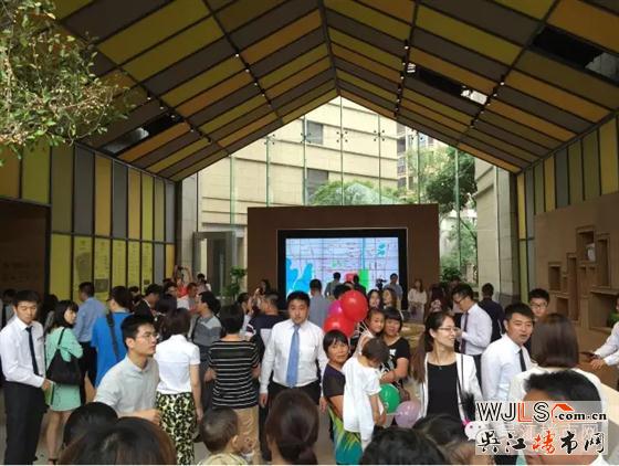 吳江萬科公園里項目售樓處今天(6月25日)公開正式對外公開!