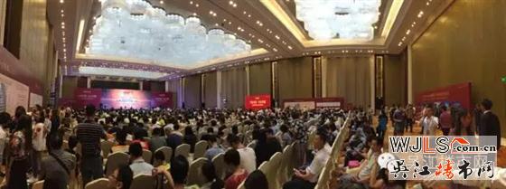 楓丹壹號中秋節(jié)在吳江賓館首次開盤，場面堪稱壯觀！