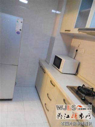 精裝3房，采光好，家具電器全，拎包入??！