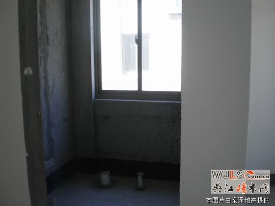 【奧林西區(qū)三房毛坯,太湖實(shí)驗(yàn)學(xué)區(qū),滿五年省稅,自帶車位】
