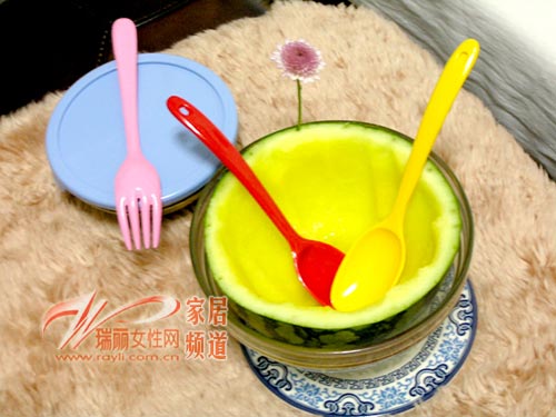 情趣:結(jié)了婚未成年人的家
