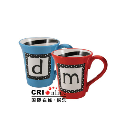 組圖:天生一對(duì)可愛情侶杯
