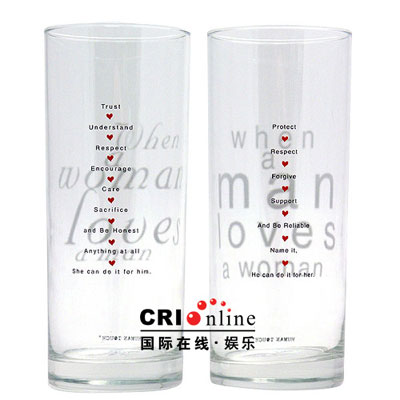 組圖:天生一對(duì)可愛情侶杯