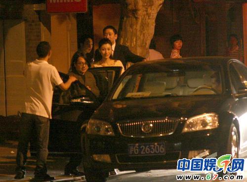 李嘉欣半腳進豪門仍勤儉 愛吃上海弄堂小菜 李嘉欣半腳進豪門仍勤儉 愛吃上海弄堂小菜