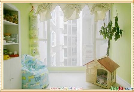 其樂(lè)融融的溫馨小屋