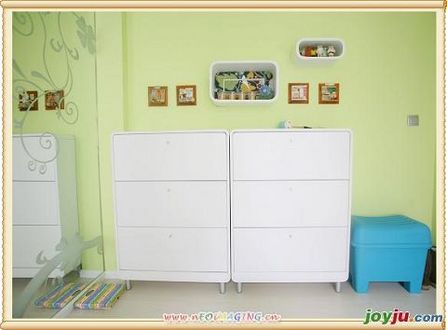 其樂(lè)融融的溫馨小屋