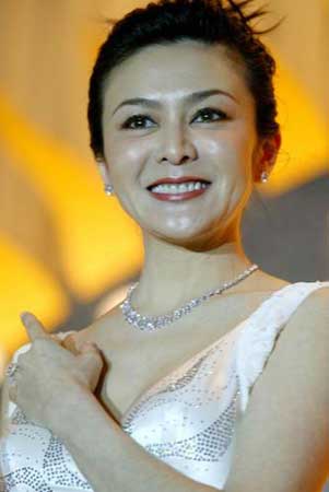 好花不常開(kāi) 嫁地產(chǎn)大亨卻凄涼收尾