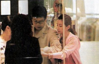 當(dāng)紅女星神秘護花使者曝光 房產(chǎn)富豪幾多
