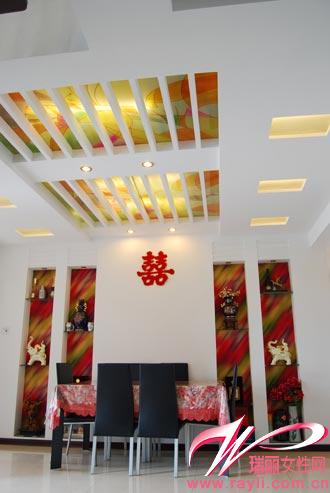 藍白紅上品家 色彩的高調(diào)設計