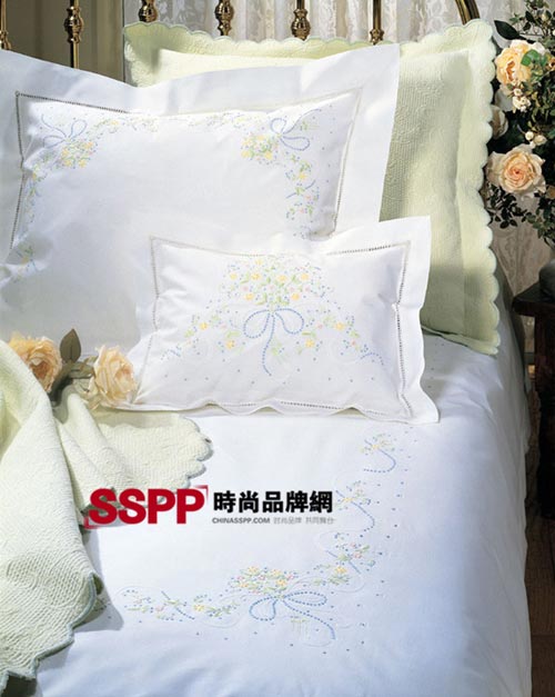 白色床品 解讀秋冬簡約時尚