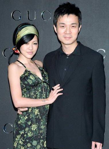 揭秘美女主播幸?;橐?有誰嫁給地產富豪